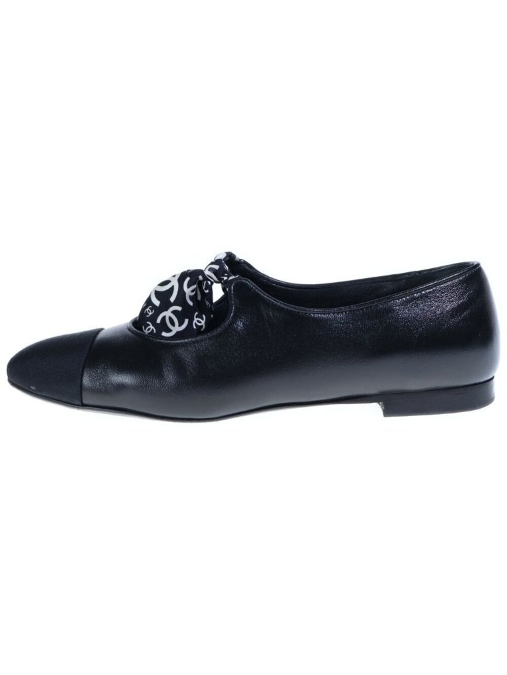 Chanel CC Logo Ribbon Ballet Leather Flat Shoes Black